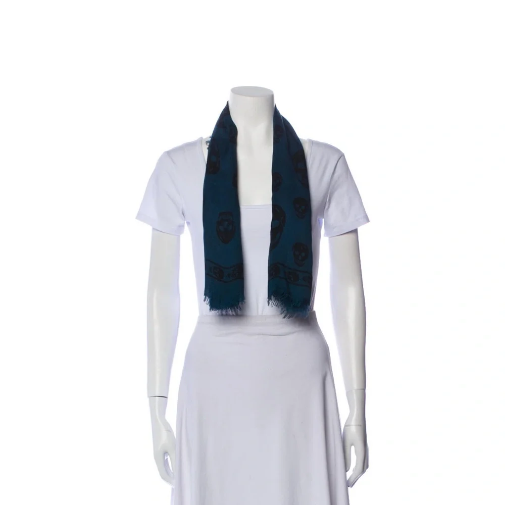 Alexander McQueen cashmere scarf